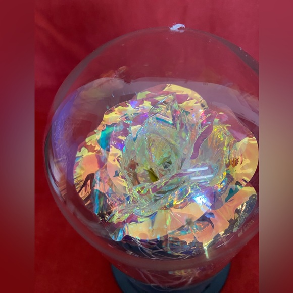 Forever Light up Rose in Glass Dome, Enchanted Rose with LED Lamp, Colorful - Picture 6 of 9